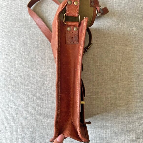 Vintage leather cross body messenger bag brass buckles Men's - Picture 6 of 16